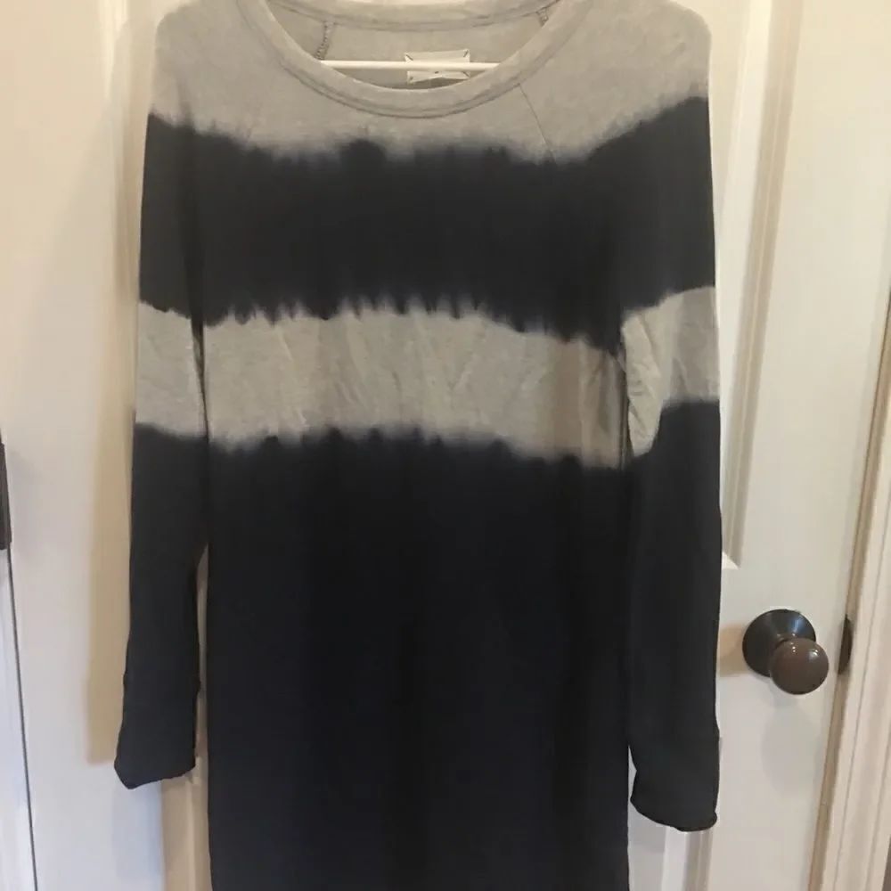 Lou & Grey small tie dye long sleeve shirt dress